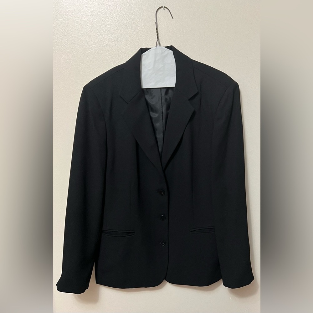 Women’s business jacket, black, size 12. Evan Picone.